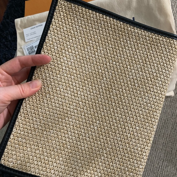 Louis Vuitton Toiletry raffia pouch on chain bag - Picture 11 of 12